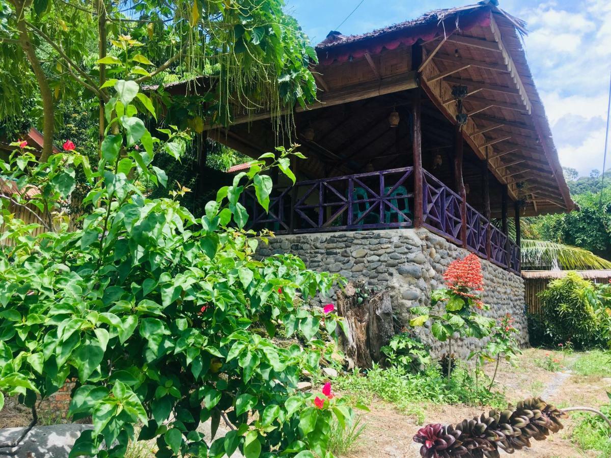 Sahnan Guest House Bukit Lawang Esterno foto